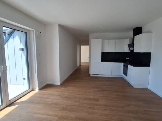 Wohnung zur Miete 1.350 € 2,5 Zimmer 73,5 m² 3. Geschoss frei ab sofort Fahrenort 98-104 Lurup Hamburg 22547