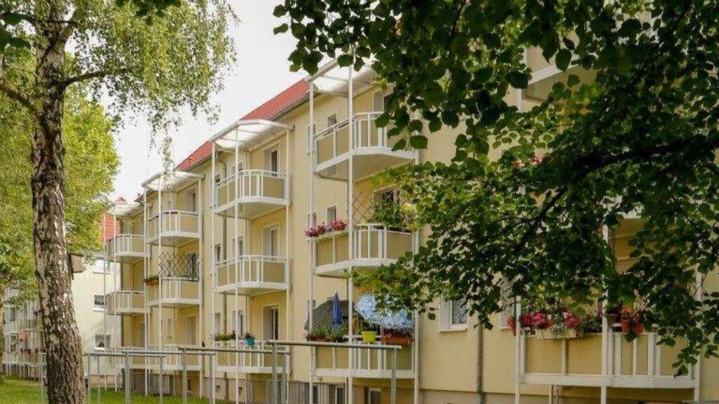 Wohnung zur Miete 305 € 3 Zimmer 50,9 m² EG frei ab 01.03.2026 Tagewerbener Str. 51b Weißenfels 06667