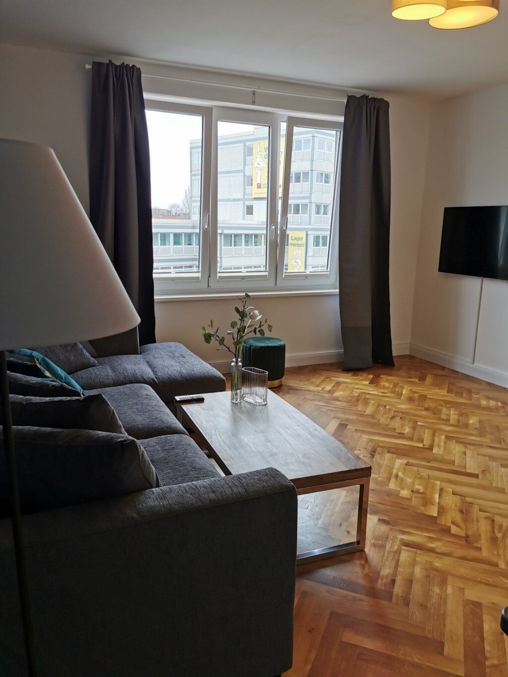 Wohnung zur Miete Wohnen auf Zeit 2.300 € 3 Zimmer 70 m²<br/>Wohnfläche 01.04.2025<br/>Verfügbarkeit Hamburger Straße Barmbek - Süd Hamburg 22083