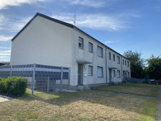 Mehrfamilienhaus zum Kauf provisionsfrei als Kapitalanlage geeignet 257.900 € 6 Zimmer 123 m² 269 m² Grundstück Schumannstraße 27 Bedburg 50181