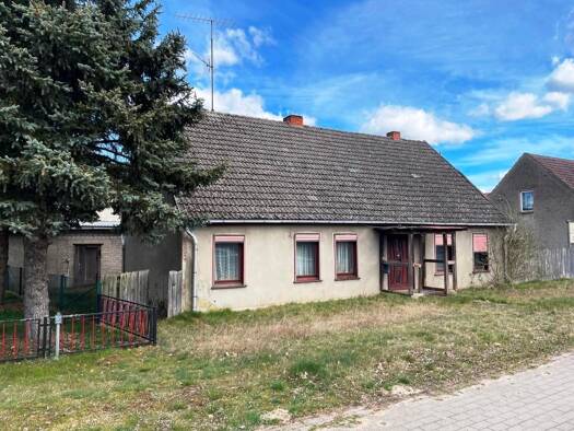 Haus zum Kauf 85.000 € 3 Zimmer 105 m² 3.057 m² Grundstück frei ab sofort Siggelkow 19376