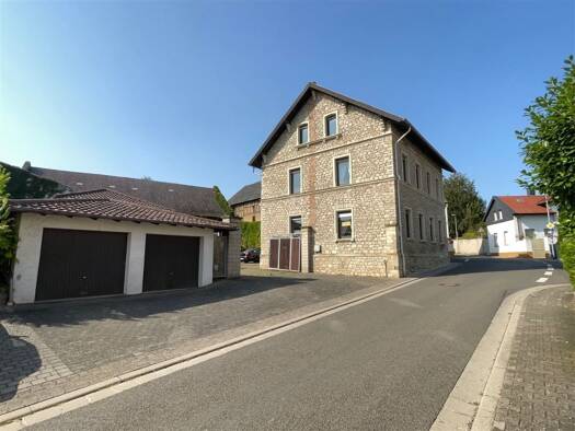 Bauernhaus zum Kauf 9 Zimmer 245,5 m² 1.152 m² Grundstück Essenheim 55270