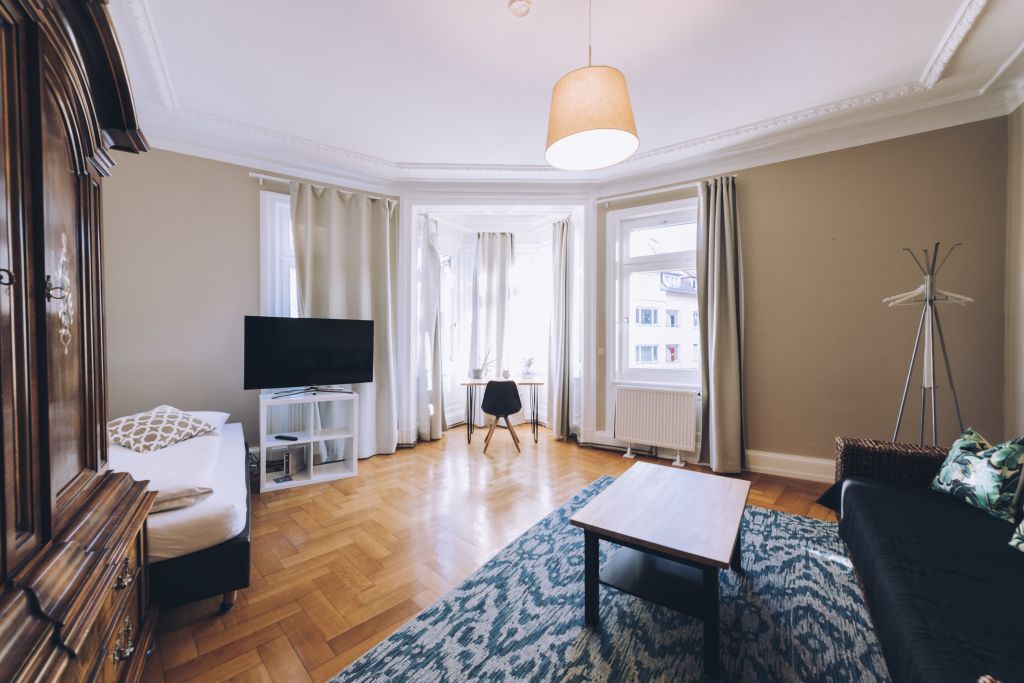 Wohnung zur Miete Wohnen auf Zeit 2.190 € 2 Zimmer 75 m²<br/>Wohnfläche 31.10.2024<br/>Verfügbarkeit Immenhofer Straße Weinsteige Stuttgart 70180