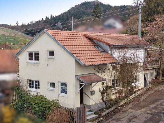 Einfamilienhaus zum Kauf 250.000 € 5 Zimmer 107,7 m² 102 m² Grundstück Varnhalt Baden-Baden / Varnhalt 76534