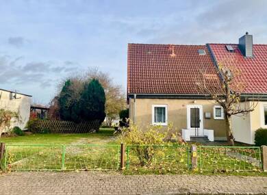 Doppelhaushälfte zum Kauf 199.000 € 3 Zimmer 70 m² 831 m² Grundstück Kalkhorst Kalkhorst 23942