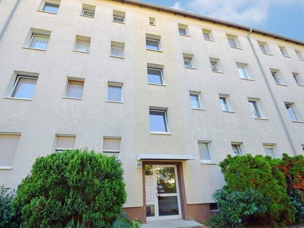Wohnung zum Kauf 99.000 € 3 Zimmer 58 m² Frohe Zukunft Halle(Saale) 06118