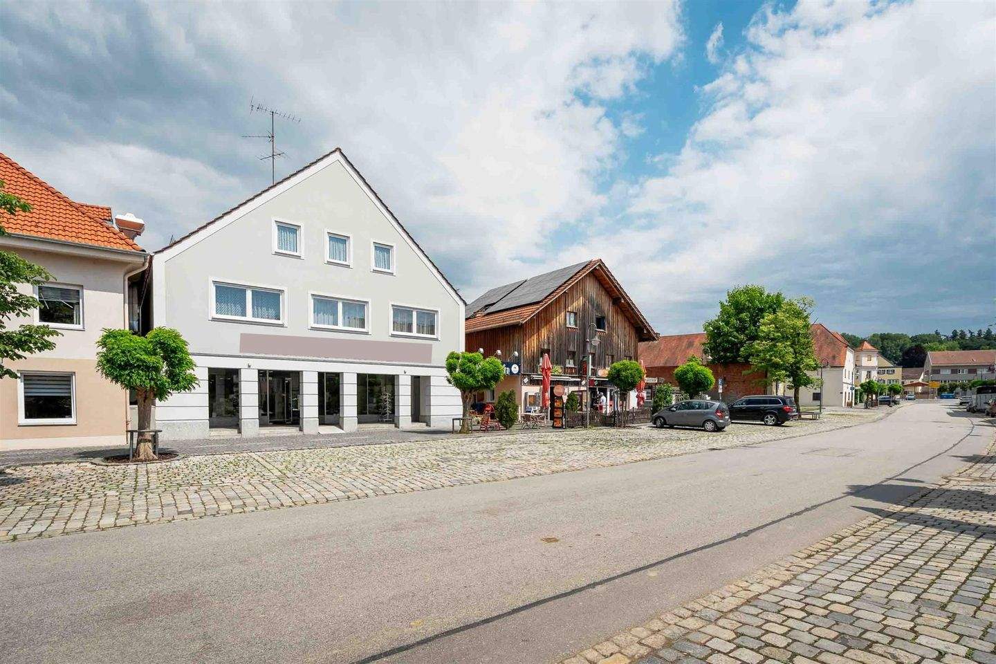 Immobilie in Arnstorf - Zentral. Vielseitig. Potenzial. Ihr Wohn- und Geschäftshaus in Arnstorf - Bild 3