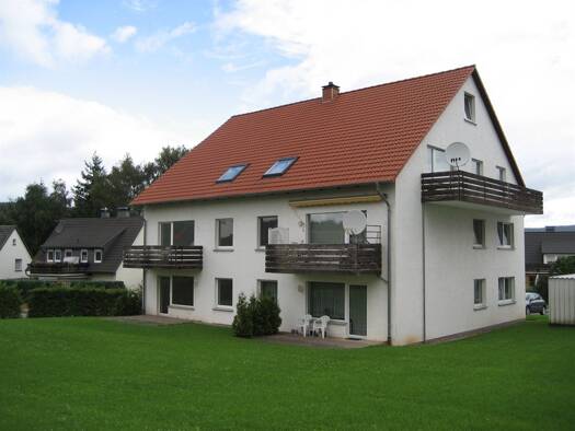 Wohnung zur Miete 570 € 3 Zimmer 82,1 m² 1. Geschoss frei ab sofort An der Sporthalle 2, Escher Scharfoldendorf Eschershausen 37632