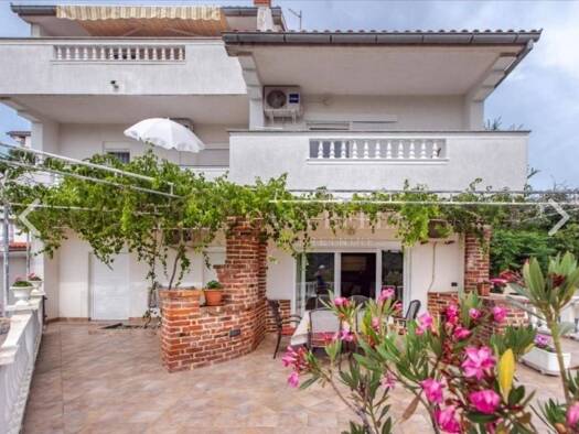 Einfamilienhaus zum Kauf 730.000 € 8 Zimmer 200 m² Kampor, Rab Rab 51280