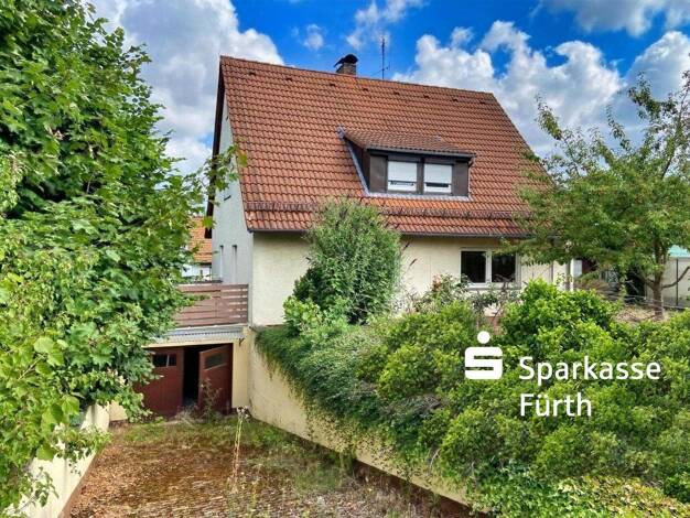 Mehrfamilienhaus zum Kauf 385.000 € 5 Zimmer 110 m² 522 m² Grundstück Cadolzburg 90556