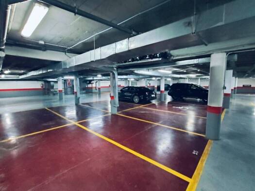 Garage zur Miete 94 € 12 m² Saragossa 50018