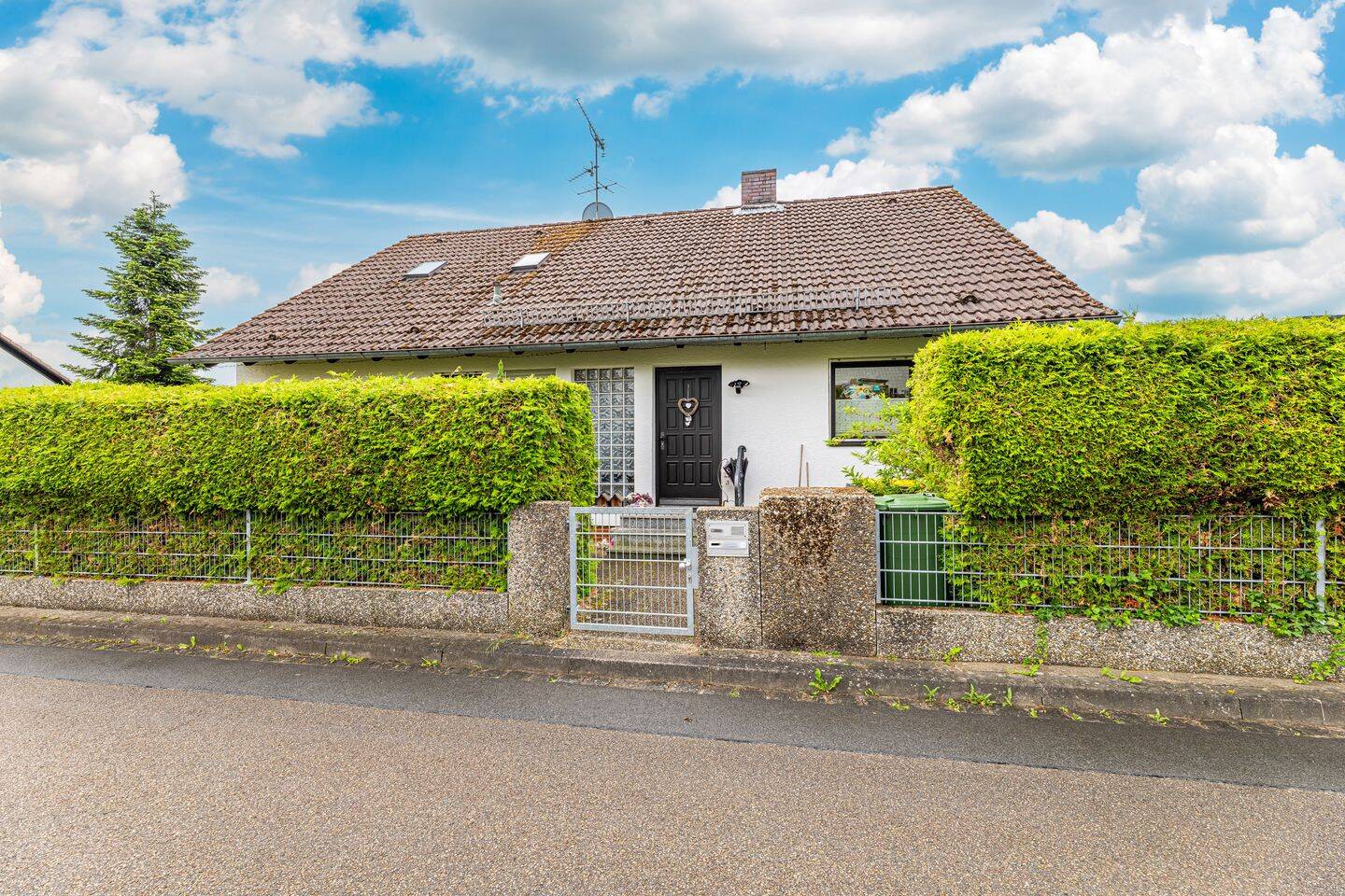 HEGERICH: Gepflegtes Einfamilienhaus in idyllischer und begeherter Lage - Puschendorf – Puschendorf – Vorschaubild 4
