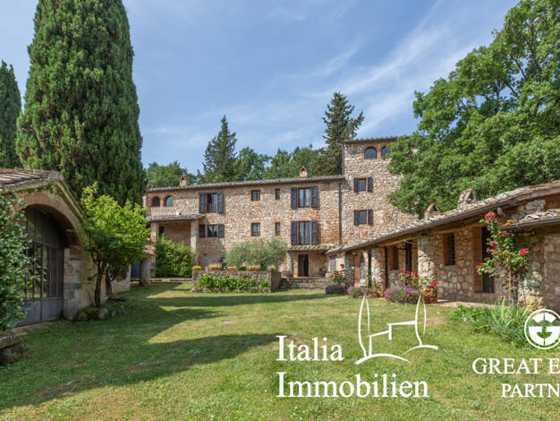 Bauernhaus zum Kauf 2.200.000 € 28 Zimmer 960 m² 1.111.000 m² Grundstück Monteriggioni 53035