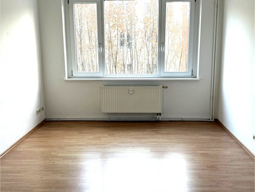 Wohnung zur Miete 500 € 2 Zimmer 77 m² Geschoss 2/3 frei ab sofort Arndtstraße 3 Stadtfeld Ost Magdeburg 39108