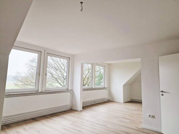 Wohnung zur Miete 750 € 4 Zimmer 115 m² 2. Geschoss Göhrdestraße 1a Himbergen 29584