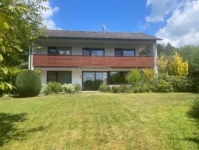 Einfamilienhaus zum Kauf 542.000 € 7,5 Zimmer 189 m² 1.225 m² Grundstück frei ab 01.08.2025 Bayreuth 95448