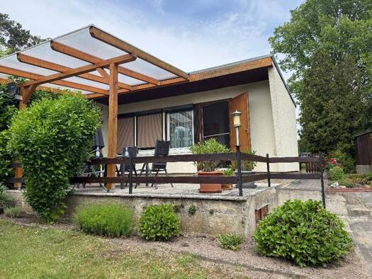 Haus zum Kauf 25.000 € 2 Zimmer 25 m² 300 m² Grundstück Strehla Strehla 01616