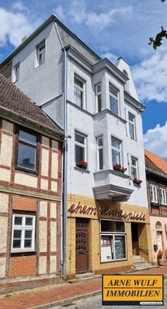 Mehrfamilienhaus zum Kauf 230.000 € 12 Zimmer 640 m²<br/>Wohnfläche 235 m²<br/>Grundstück Dömitz Dömitz 19303