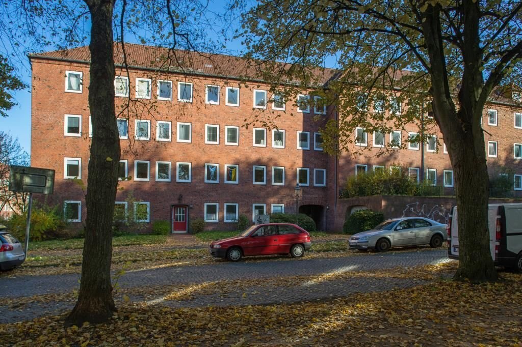 Wohnung zur Miete 299 € 1 Zimmer 30,2 m²<br/>Wohnfläche EG<br/>Geschoss 08.11.2024<br/>Verfügbarkeit Stoschstraße 49 Gaarden - Ost Bezirk 2 Kiel 24143