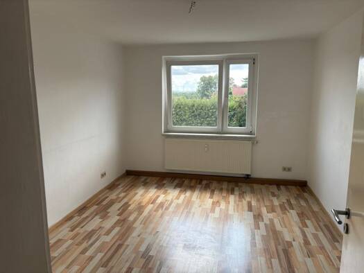Wohnung zur Miete 360 € 3 Zimmer 58 m² 1. Geschoss frei ab sofort Kirchgasse 185 b Kutzleben Kutzleben 99955