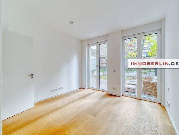 Wohnung zum Kauf 598.000 € 2 Zimmer 65 m² frei ab sofort Charlottenburg Berlin 10789