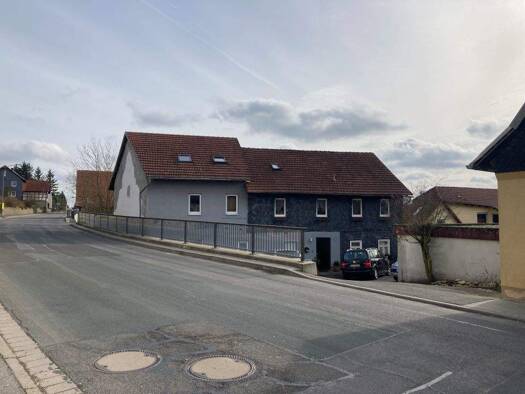 Mehrfamilienhaus zum Kauf provisionsfrei 235.000 € 9 Zimmer 312,1 m² 778 m² Grundstück Untersiemau Untersiemau 96253