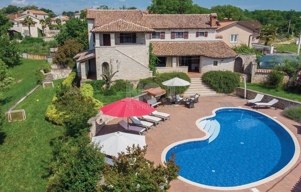 Haus zum Kauf 730.000 € 7 Zimmer 454 m²<br/>Wohnfläche 1.240 m²<br/>Grundstück Porec center