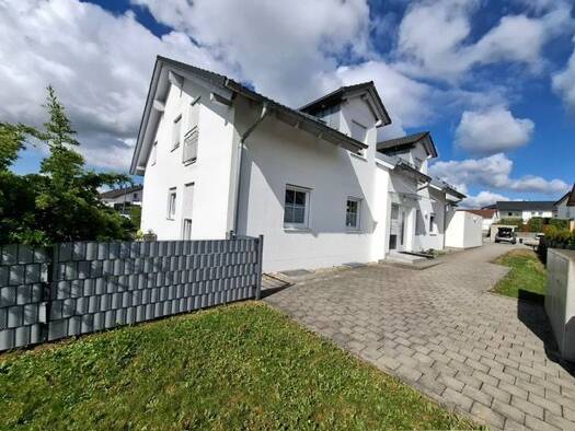 Wohnung zum Kauf 339.000 € 3 Zimmer 77 m² Steinach Steinach 94377