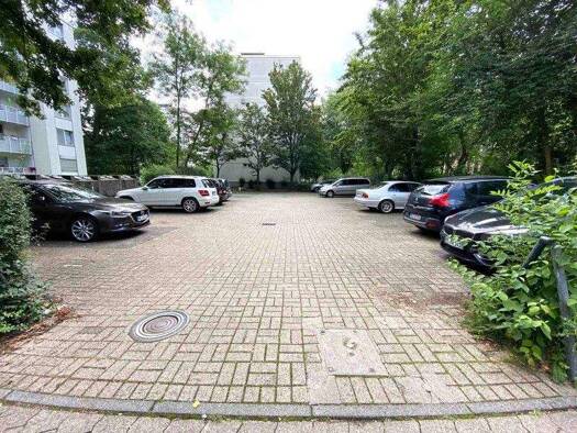 Außenstellplatz zur Miete provisionsfrei 30 € Brandenburger Str. bei 11 + 5 West Ratingen 40880