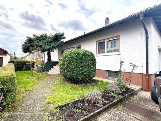 Einfamilienhaus zum Kauf 399.000 € 4 Zimmer 115 m² 589 m² Grundstück frei ab sofort Niederrodenbach Rodenbach 63517