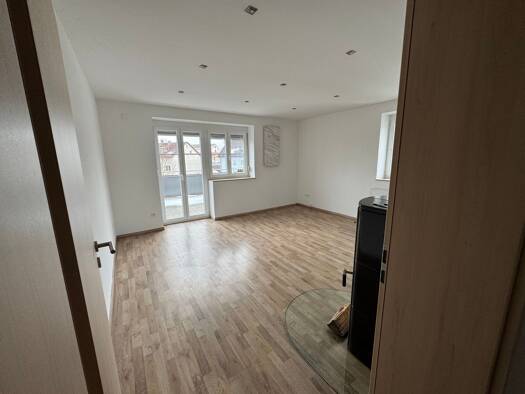 Wohnung zur Miete 685 € 2 Zimmer 67 m² Geschoss 1/2 frei ab sofort Sulzbach-Rosenberg 92237