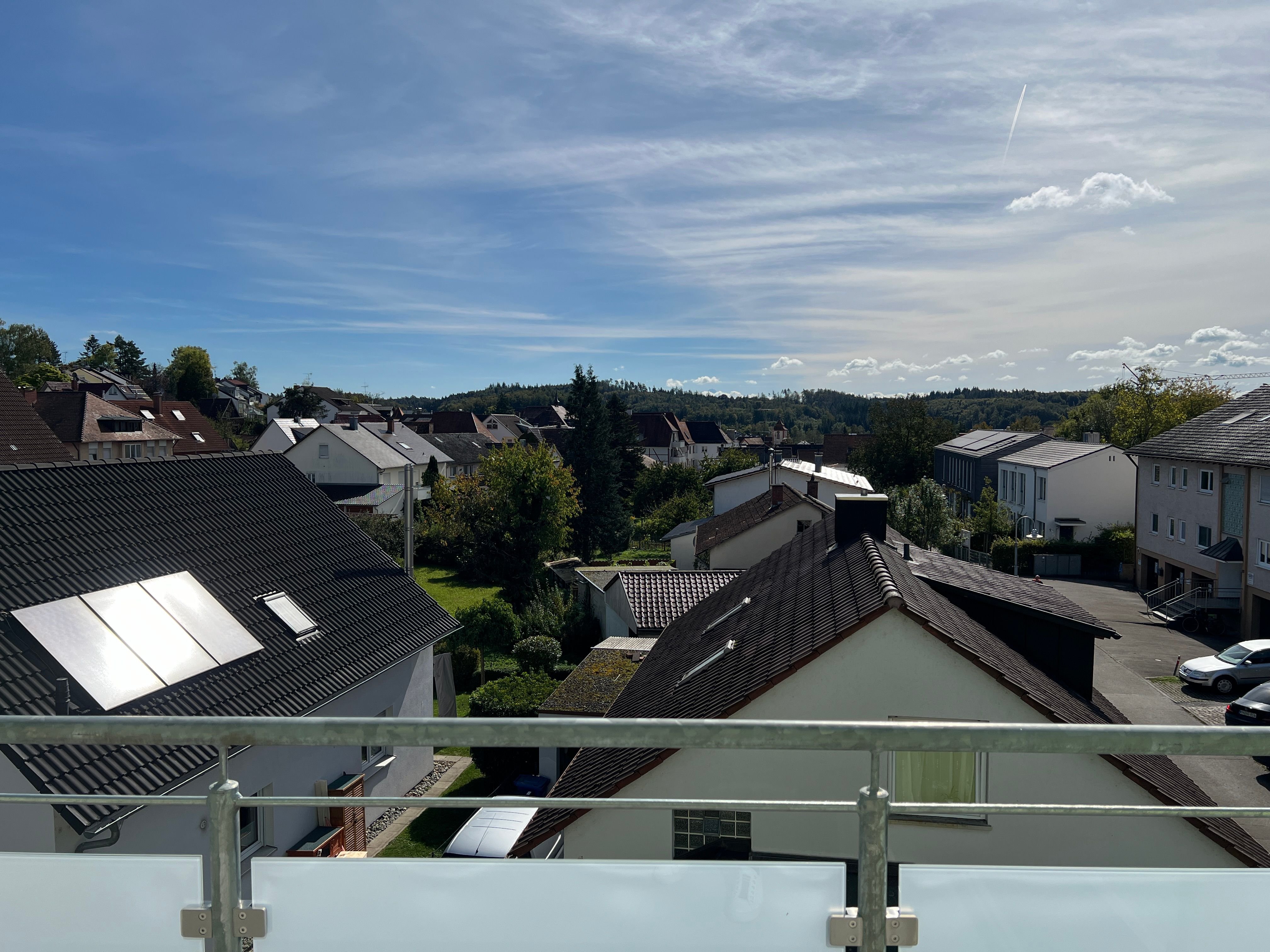 Wohnung zur Miete 1.980 € 3,5 Zimmer 90 m²<br/>Wohnfläche ab sofort<br/>Verfügbarkeit Dettingen Konstanz 78465