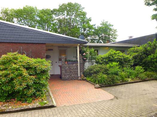 Reihenmittelhaus zum Kauf 305.000 € 4 Zimmer 124 m² 414 m² Grundstück Brinkum Stuhr 28816