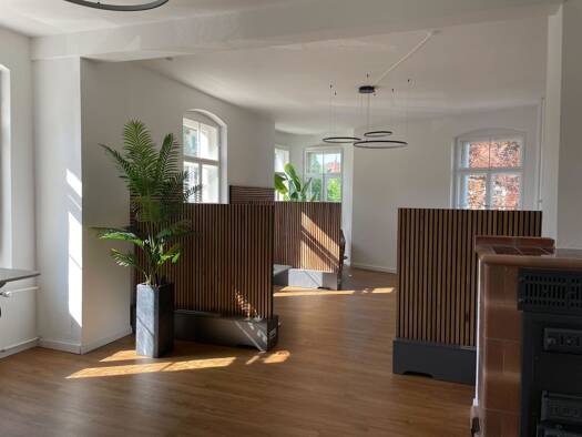 Büro zur Miete provisionsfrei 13,50 € 4 Zimmer 151 m² Bürofläche Dechbettener Str. 36 Westenviertel Regensburg 93049