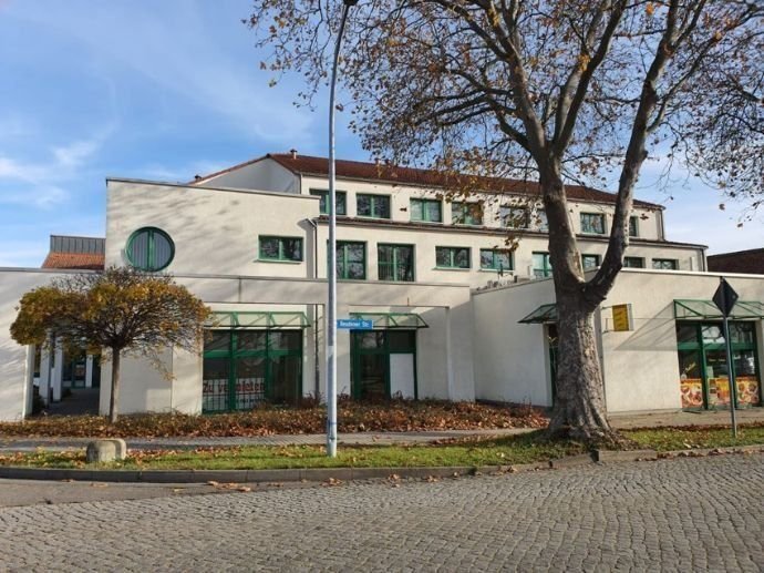 Praxis zum Kauf 80.000 € 6 Zimmer 160 m²<br/>Bürofläche Wolfen Bitterfeld-Wolfen 06766