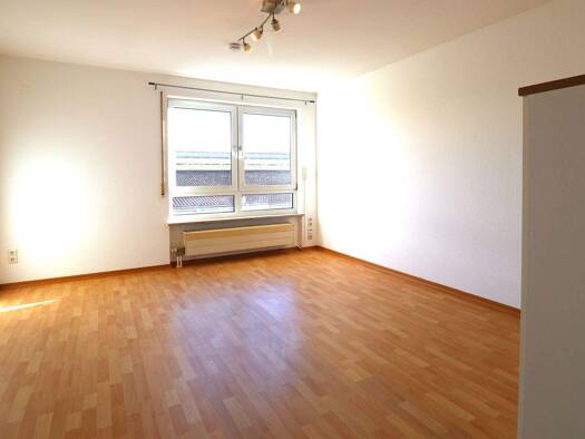 Studio zur Miete 355 € 1 Zimmer 26 m² Geschoss 3/4 frei ab 01.04.2026 Grunewaldstraße 4 Kasernenviertel Regensburg 93053
