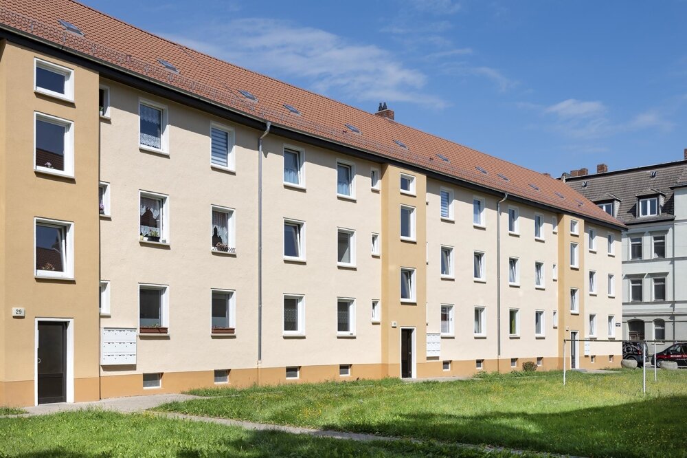 Wohnung zur Miete 299 € 2 Zimmer 38 m²<br/>Wohnfläche 1.<br/>Geschoss Halberstädter Straße 33 Aschersleben Aschersleben 06449