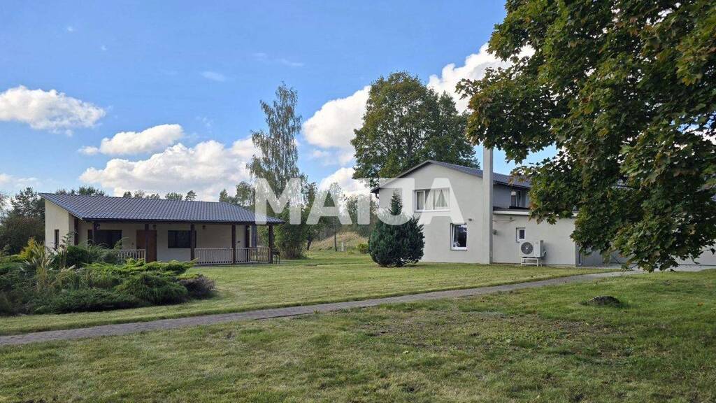 Einfamilienhaus zum Kauf 240.000 € 6 Zimmer 200 m² 50.000 m² Grundstück Talsi 3281