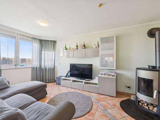 Wohnung zum Kauf 150.000 € 2 Zimmer 56,7 m² EG frei ab 01.05.2026 Esselbach 97839