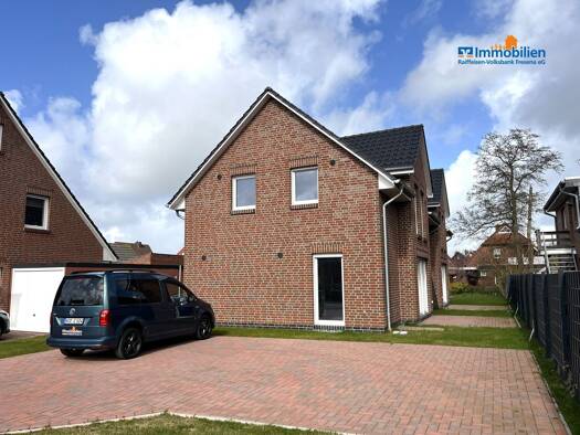 Doppelhaushälfte zum Kauf - Erstbezug 340.000 € 3 Zimmer 89 m² 602 m² Grundstück Norden 26506