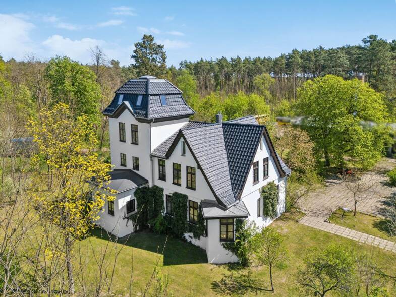 Villa zum Kauf 790.000 € 11 Zimmer 429 m² 5.877 m² Grundstück Braunsdorf Spreenhagen 15528