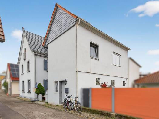 Einfamilienhaus zum Kauf 300.000 € 8 Zimmer 216 m² 130 m² Grundstück Herxheim Herxheim bei Landau/Pfalz 76863