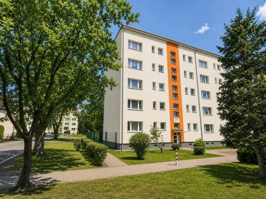 Wohnung zum Kauf 73.000 € 3 Zimmer 60 m² 4. Geschoss Borna Borna 04552
