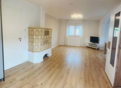 Wohnung zur Miete 890 € 2,5 Zimmer 89 m² 1 Geschosse frei ab 01.08.2025 Thüngersheim Thüngersheim 97291