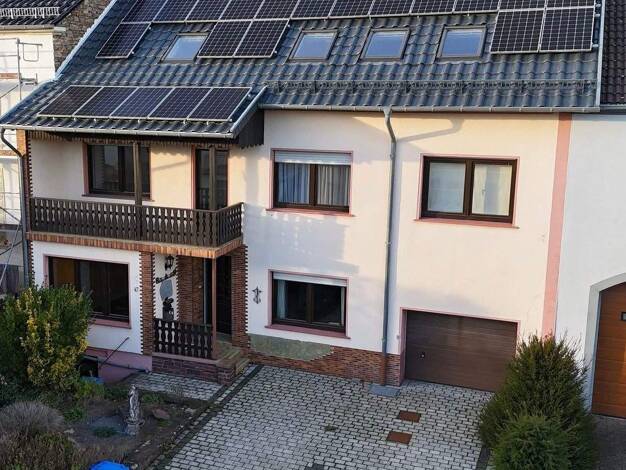 Haus zum Kauf 349.000 € 10 Zimmer 165 m² 732 m² Grundstück frei ab sofort Kapellenstraße 47 Wehingen Mettlach 66693