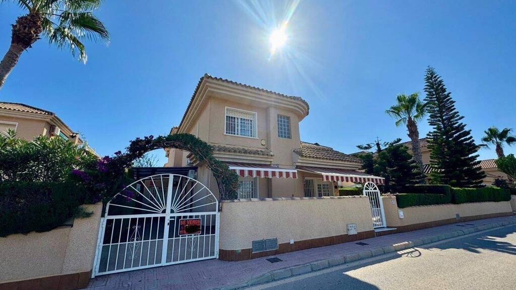 Doppelhaushälfte zum Kauf provisionsfrei 295.000 € 3 Zimmer 97 m² 182 m² Grundstück Torrevieja