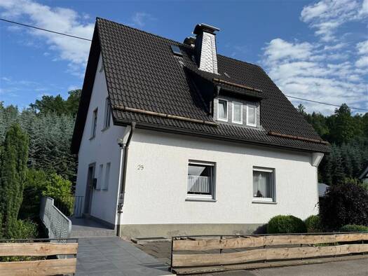 Einfamilienhaus zum Kauf 179.000 € 6 Zimmer 106 m² 510 m² Grundstück Heinsberg Kirchhundem 57399