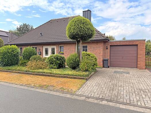 Bungalow zum Kauf 399.000 € 4 Zimmer 100,6 m² 653 m² Grundstück frei ab 01.08.2027 Feldkamp Meppen 49716