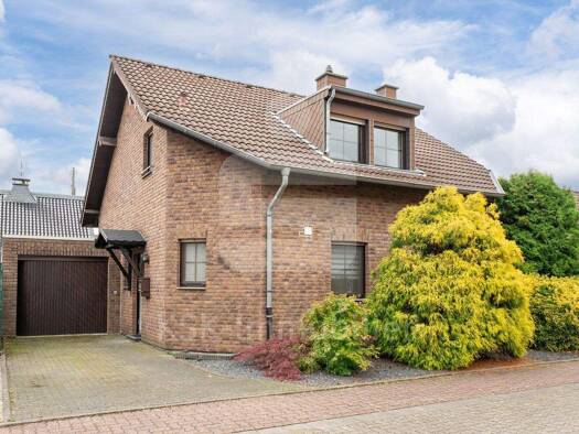 Einfamilienhaus zum Kauf 449.000 € 4 Zimmer 133 m² 352 m² Grundstück Lipp Bedburg 50181
