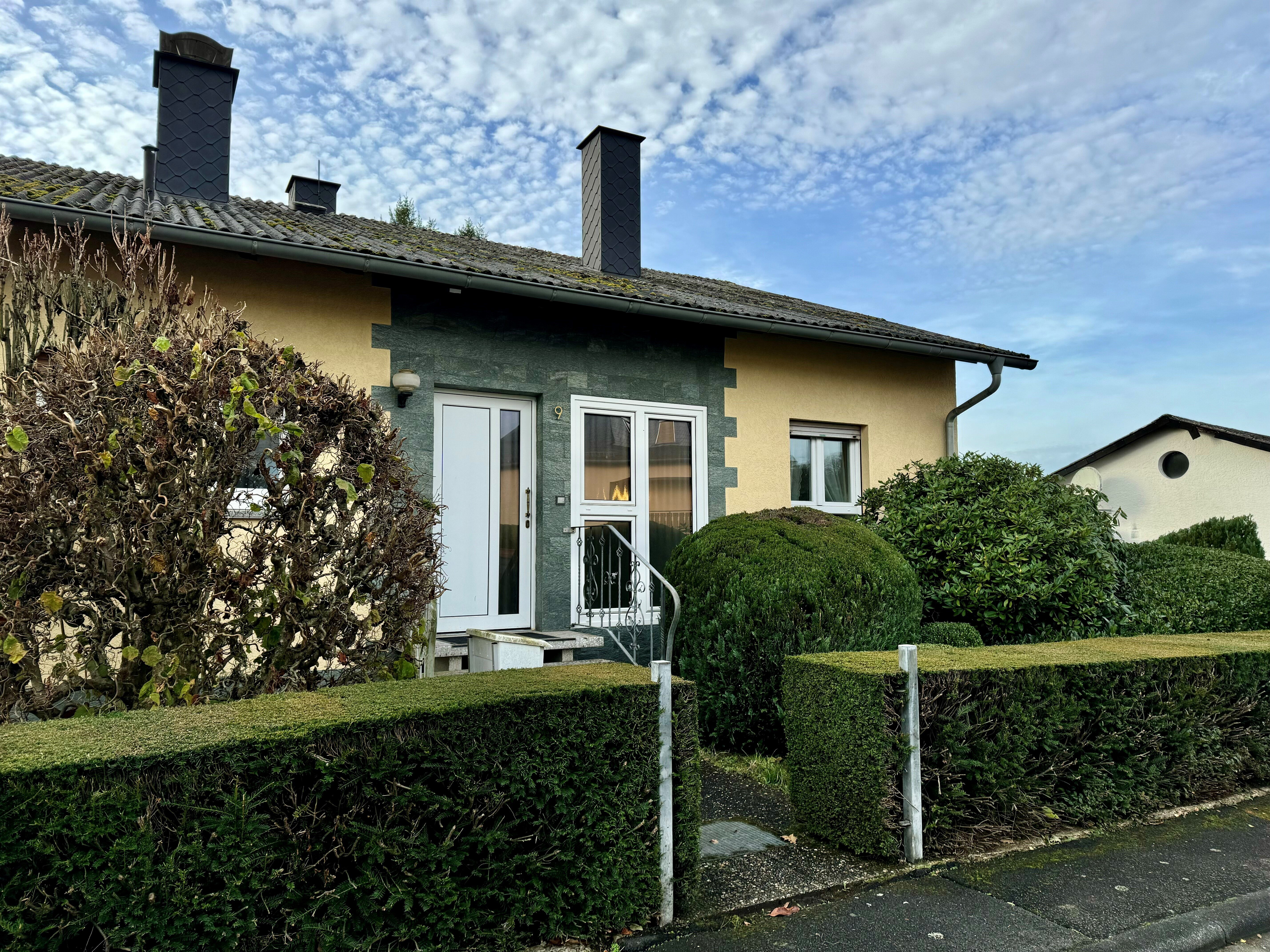 Einfamilienhaus zum Kauf 230.000 € 6 Zimmer 116 m²<br/>Wohnfläche 756 m²<br/>Grundstück Kraftsolms Waldsolms 35647